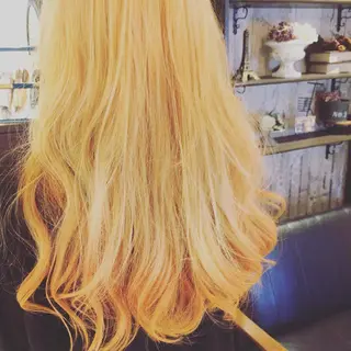 ロング カラー Amel hairのヘアスタイル