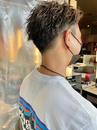 ショート パーマ メンズ メンズヘア特化 崎田 成人のヘアスタイル