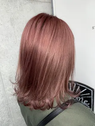 セミロング カラー 🌈艶ハイトーン🌈 心を込めます🤝涼介のヘアスタイル