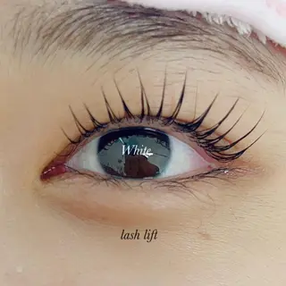 マツエク・マツパ White/マツエク /まつパ/耳つぼのマツエク・マツパデザイン