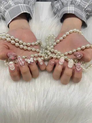 ネイル Azu nail salon所属・ネイリスト あずさのネイルデザイン