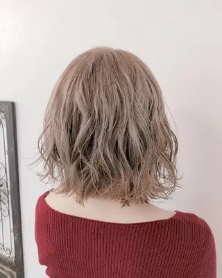 ミディアム カラー デザインカラー髪質 改善Lilithのその他イメージ