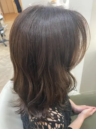 ミディアム カラー ミルクティ/ピンク/ レイヤー/yuriaのヘアスタイル