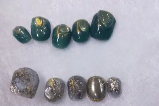 ネイル R'well所属・はばすみれ🎀ﾈｲﾙ 光ﾌｪｲｼｬﾙ ﾍｱのネイルデザイン