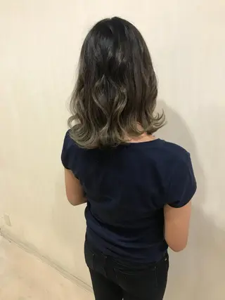 ミディアム 指名支持率NO.1 スタイリストのヘアスタイル