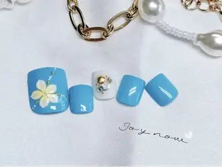 ネイル キューティプティ池袋東口店所属・🍒✨萌 萌✨🍒のネイルデザイン