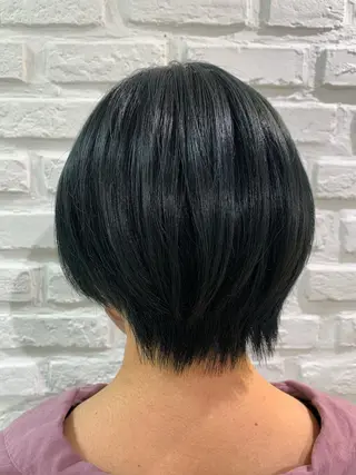 ショート カラー 【センターパート/ マッシュ】ryokaのヘアスタイル