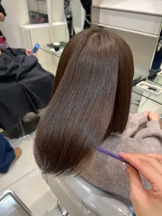 セミロング カラー Ash 銀座店所属・銀座/カラー 🎀momo🎀のヘアスタイル