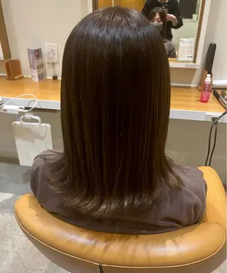 ミディアム 吉田 愛花のヘアスタイル