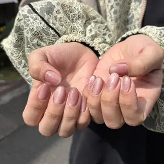 ミディアム . ウニョンのネイルデザイン