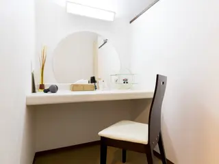 美容鍼灸サロン　TIARA所属・鍼灸サロン TIARA　美容鍼のエステ・リラクイメージ