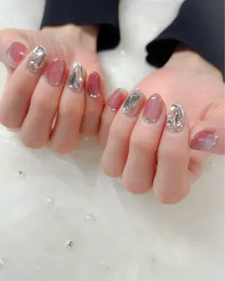 ネイル 黒瀬 奈津季のネイルデザイン