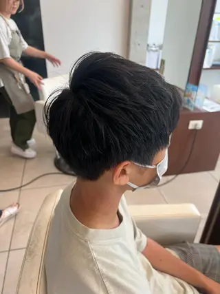 メンズ 岸田 莉奈のヘアスタイル