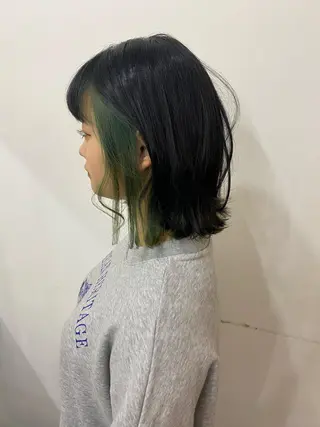 ミディアム カラー フラム所属・WATANABE MISAKIのヘアスタイル