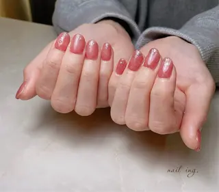 ネイル ｉｎｇ .のネイルデザイン