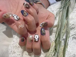 ミディアム m kaori𓃟のネイルデザイン