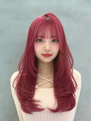 ロング カラー Ma cherie by Lond所属・ハイトーン/ ブリーチAikaのヘアスタイル