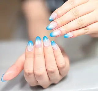 ネイル AngelChris ビューティーサロンのネイルデザイン