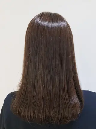 セミロング カラー 清藤綾/脱白髪染め 白髪ぼかしハイライトのヘアスタイル