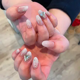 ネイル Lily Beauty天神西通り店所属・坂田 美生のネイルデザイン