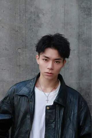 カラー パーマ メンズ RACCOON.TOKYO 渋谷店所属・メンズカット🐺 パーマ特化🔥舜のヘアスタイル