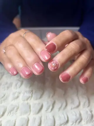ネイル lady bird yoshieのネイルデザイン