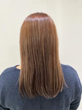 カラー 伊佐 愛のヘアスタイル