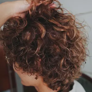 メンズ メンズハイトーン/栄 /イトウタケルのヘアスタイル