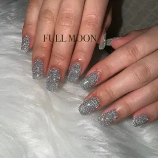 ネイル FULL MOONのネイルデザイン