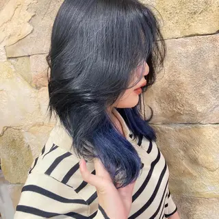 セミロング カラー 水島 悠香子のヘアスタイル