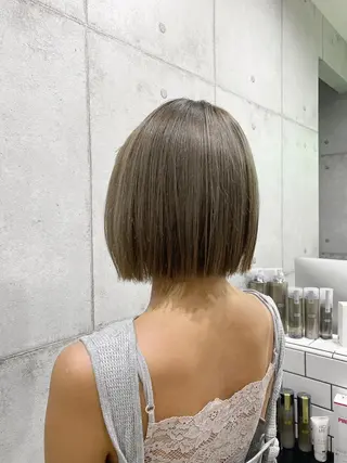 ショート カラー newi赤羽 HINATAのヘアスタイル
