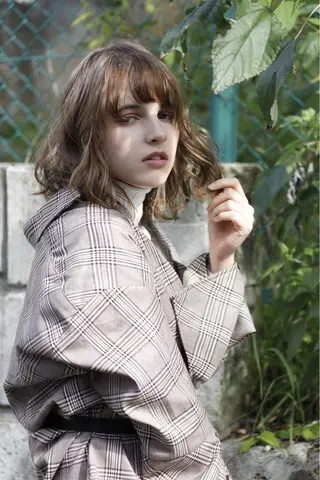 ショート カラー ヘアアレンジ 仲間 菜々世のヘアスタイル