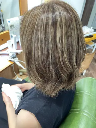 ミディアム カラー 海外レイヤー 🇺🇸/ヒナコのヘアスタイル