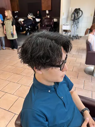 ミディアム パーマ メンズ メンズカットパーマ ✂️ JOYAのヘアスタイル