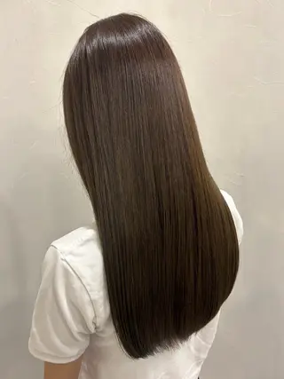 ミディアム カラー lyann表参道所属・足立 光のヘアスタイル