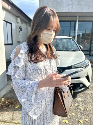 セミロング カラー mood tatemachiのヘアスタイル