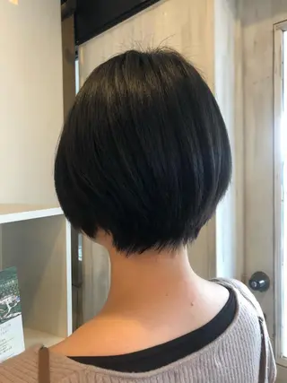 ショート MOLLA 浅香山店所属・谷口ゆめ/縮毛矯正/ 大人女子/眉ワックスのヘアスタイル
