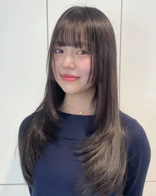 ミディアム カラー レイヤー/ブリーチ ♥️【木坂 桃歌】のヘアスタイル