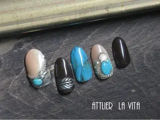 ネイル atelier la vita所属・lavita. mimuraのネイルデザイン