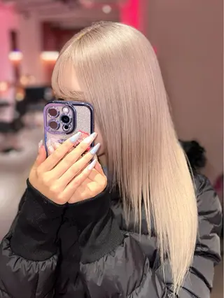 ロング sara/名古屋 ／ハイトーンのヘアスタイル