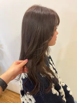 ロング anon所属・田中 結月のヘアスタイル