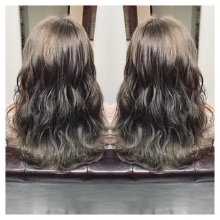 セミロング カラー 村山 茉衣のヘアスタイル