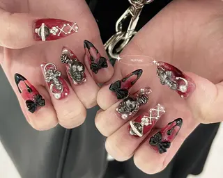 ネイル 🫧NUR NAIL✨のネイルデザイン