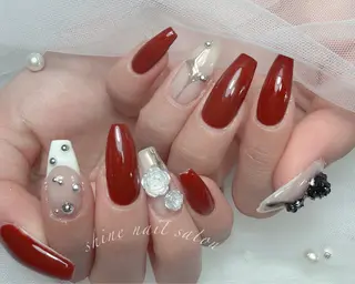 ネイル shineジェル& チップ長さだしのネイルデザイン