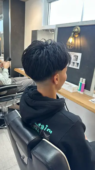 メンズ 律喜/パーマ /メンズ/フェードのヘアスタイル