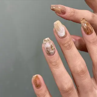 ネイル 白垣 月の眉毛・アイブロウイメージ