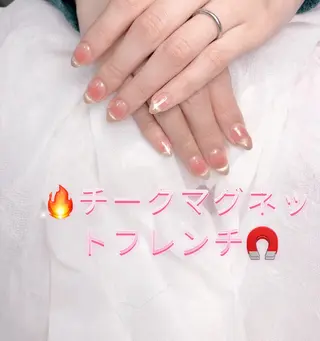 ネイル pink ladyサロン所属・べ にのネイルデザイン