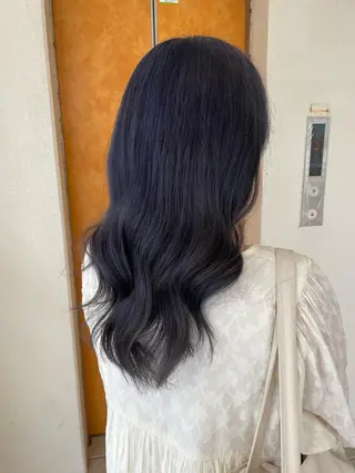 セミロング andKおもろまち店 艶ダブルカラー✨のヘアスタイル