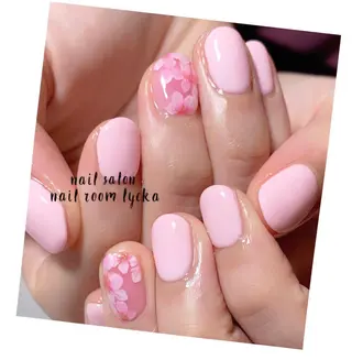 ネイル ﾈｲﾙﾙｰﾑﾘｯｶ 𝐦𝐚𝐲𝐮のネイルデザイン