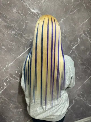 ロング RIN シールエクステのヘアスタイル